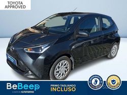 Nero pastello Usata 2020 Toyota Aygo Cool Due volumi | 12.500 € (Cara)