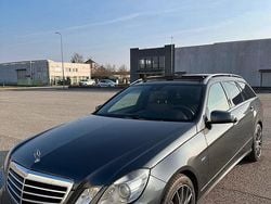 Grigio Usata 2011 Mercedes E250 Avantgarde Tre volumi | 6200 €