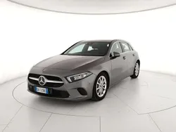 Grigio Usata 2019 Mercedes A200 Premium Tre volumi | 23.600 € (Ottimo prezzo)