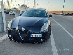 Usata 2014 Alfa Romeo Giulietta Due volumi | 10.800 € (Molto cara)