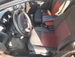 Usata 2008 Dodge Caliber SUV | 1000 € (Super prezzo)
