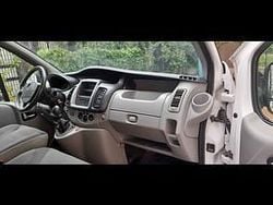 Bianco Usata 2004 Opel Vivaro Monovolume | 6000 €