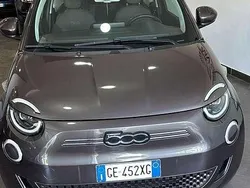 Marrone metalizzato Usata 2021 Fiat 500e La Prima Due volumi | 14.399 € (Ottimo prezzo)