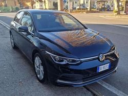 Nero Usata 2022 VW Golf VIII Style Tre volumi | 21.950 € (Buon prezzo)