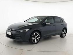 Dolphin grey metallizzato Nuova 2025 VW Golf VIII Edition Tre volumi | 36.900 € (Buon prezzo)
