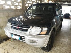 Nero Usata 2002 Mitsubishi Pajero SUV | 6000 € (Buon prezzo)
