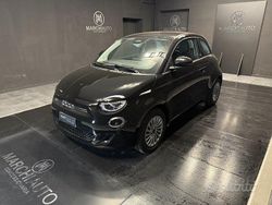 Nero Usata 2025 Fiat 500e Red Tre volumi | 21.800 € (Buon prezzo)