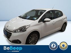 Bianco pastello Usata 2017 Peugeot 208 Active Due volumi | 11.000 € (Molto cara)