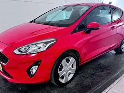 Rosso metallizzato Usata 2020 Ford Fiesta Trend Due volumi | 5100 € (Buon prezzo)