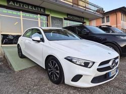 Bianco Usata 2020 Mercedes A180 Business Tre volumi | 12.999 € (Buon prezzo)