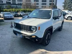 Bianco Usata 2015 Jeep Renegade Trailhawk SUV | 13.590 € (Buon prezzo)