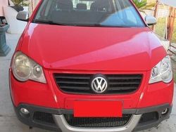 Rosso Usata 2009 VW Polo Comfortline Tre volumi | 3900 € (Ottimo prezzo)