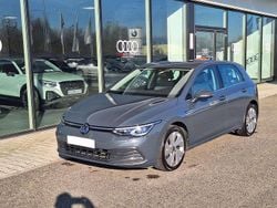 Grigio Usata 2021 VW Golf Style Tre volumi | 19.800 € (Buon prezzo)
