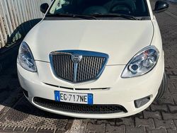 Bianco Usata 2011 Lancia Ypsilon Due volumi | 4000 €