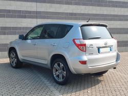Grigio Usata 2010 Toyota RAV4 SUV | 10.000 € (Molto cara)