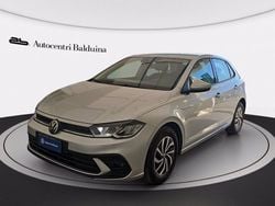 Argento met Usata 2022 VW Polo Life Tre volumi | 16.900 € (Buon prezzo)