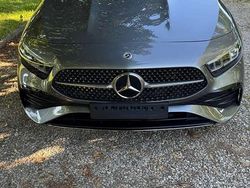 Grigio Usata 2023 Mercedes A180 AMG Line Premium Tre volumi | 37.000 € (Molto cara)