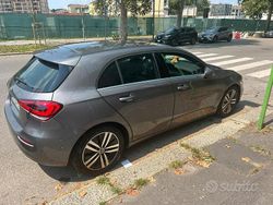 Grigio Usata 2019 Mercedes A180 Tre volumi | 19.500 € (Buon prezzo)