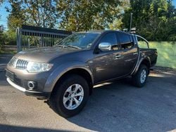 Bronzo Usata 2013 Mitsubishi L200 Pick-up | 17.200 € (Buon prezzo)