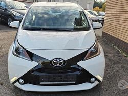 Bianco Usata 2017 Toyota Aygo X-play Due volumi | 8670 € (Buon prezzo)