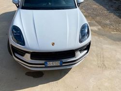 Bianco Usata 2024 Porsche Macan SUV | 85.000 € (Molto cara)