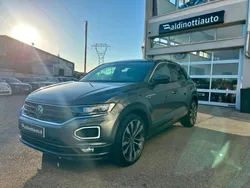 Grigio scuro Usata 2022 VW T-Roc Sport SUV | 22.900 € (Buon prezzo)