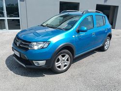 Blu Usata 2013 Dacia Sandero Prestige Due volumi | 7500 € (Cara)