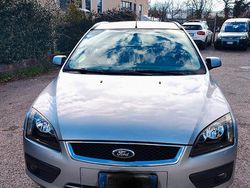 Grigio Usata 2006 Ford Focus Station wagon | 1800 €