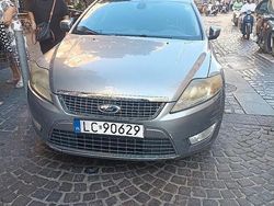Usata 2010 Ford Mondeo Station wagon | 2800 €