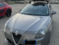 Grigio Usata 2016 Alfa Romeo Giulietta Tre volumi | 8800 € (Buon prezzo)