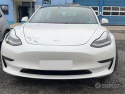 Bianco Usata 2020 Tesla Model 3 Tre volumi | 30.000 € (Molto cara)