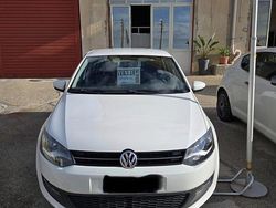 Bianco Usata 2013 VW Polo Comfortline Tre volumi | 6300 € (Buon prezzo)