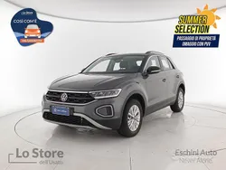 Indium grey metallizzato nero Usata 2023 VW T-Roc Life SUV | 23.900 € (Ottimo prezzo)