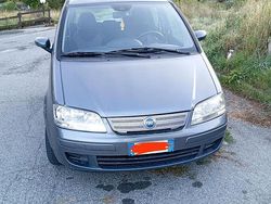 Grigio Usata 2007 Fiat Idea Monovolume | 2500 € (Buon prezzo)