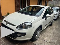 Bianco Usata 2012 Fiat Grande Punto Due volumi | 4900 € (Cara)