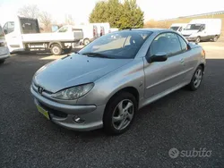 Argento metallizzato Usata 2003 Peugeot 207 CC Cabrio | 1900 € (Buon prezzo)