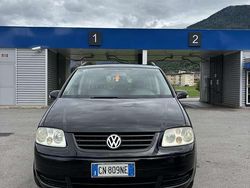 Usata 2004 VW Touran Monovolume | 1400 € (Buon prezzo)