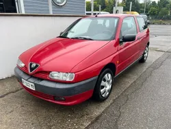 Rosso Usata 1999 Alfa Romeo 145 Due volumi | 1900 € (Buon prezzo)