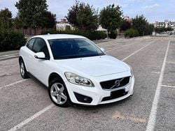 Bianco Usata 2010 Volvo C30 Momentum Due volumi | 2900 € (Ottimo prezzo)