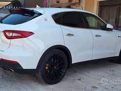 Bianco Usata 2019 Maserati Levante SUV | 45.000 € (Molto cara)