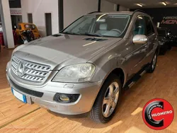 Grigio Usata 2006 Mercedes ML320 SUV | 3999 € (Ottimo prezzo)