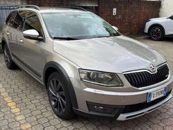 Argento Usata 2016 Skoda Octavia Scout 4x4 Station wagon | 11.800 € (Buon prezzo)