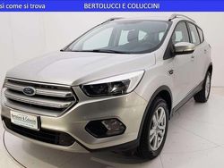 Grigio metallizzato Usata 2017 Ford Kuga S SUV | 13.400 € (Cara)