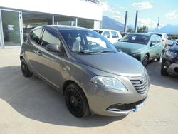 Grigio Usata 2015 Lancia Ypsilon Gold Due volumi | 5600 € (Ottimo prezzo)