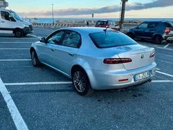 Usata 2011 Alfa Romeo 159 Distinctive Tre volumi | 6500 € (Cara)