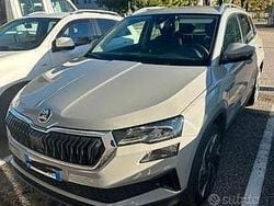 Grigio Usata 2023 Skoda Karoq Style SUV | 26.100 € (Buon prezzo)