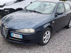Blu Usata 2008 Alfa Romeo 147 Due volumi | 1890 € (Buon prezzo)