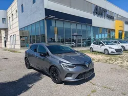 Grigio Usata 2023 Renault Clio V Techno Tre volumi | 14.800 € (Buon prezzo)