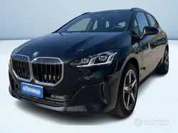 Black sapphire metallizzato Usata 2022 BMW 230e Active Tourer Monovolume | 43.900 €