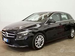 Nero Usata 2021 Mercedes B180 Advantage Monovolume | 28.500 € (Cara)